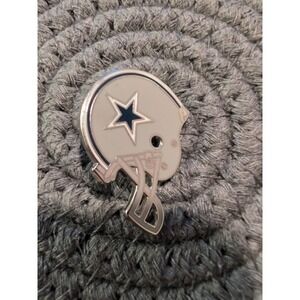 Vintage Dallas Cowboys NFL Football Hat Lapel Enamel Pin